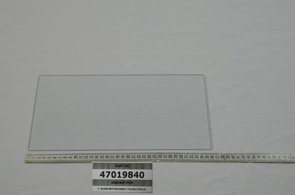 F Glass Bottom Shelf 174 (353x178x3,2)