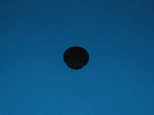 Plug Guard Outlet Valve