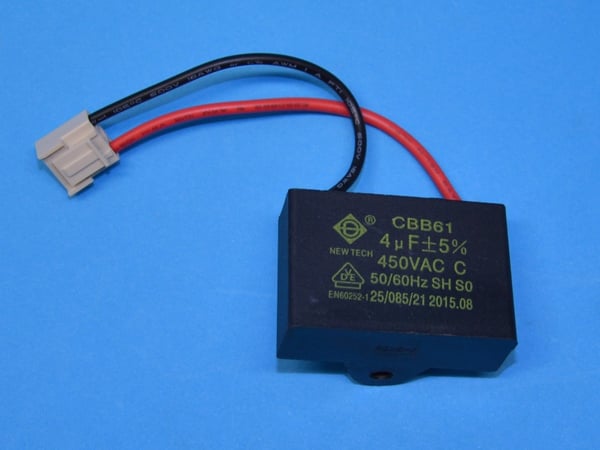 Capacitor BM899