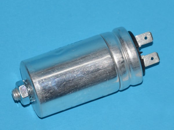 Kondenzator 811770118