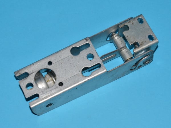 Hinge Zs Atasan P1335 C3