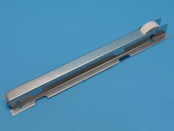 Rail Plinth With Washer Assembly