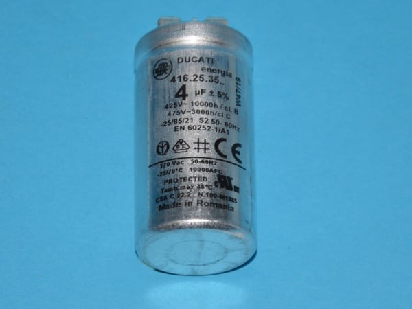 Capacitor