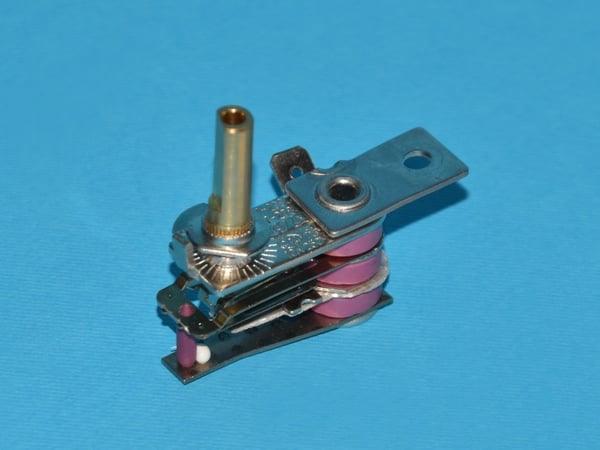 Adjustable Thermostat