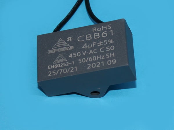 Capacitor