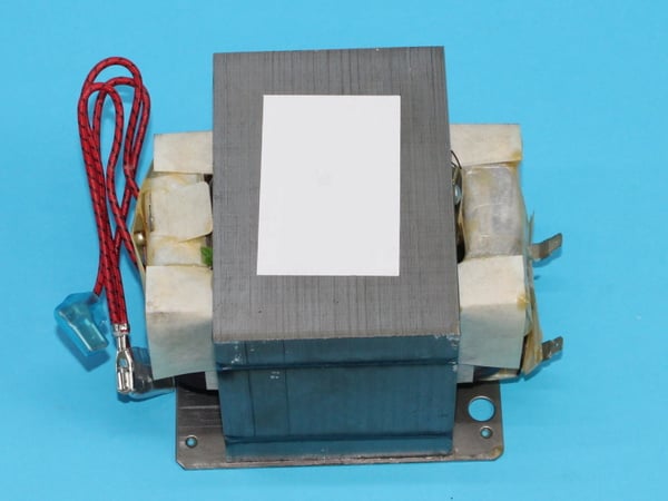 HV VOLT.TRANSF.XB-801 AC 230V 50HZ 800W