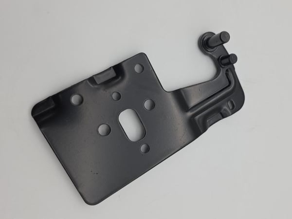 Upper Left Hinge