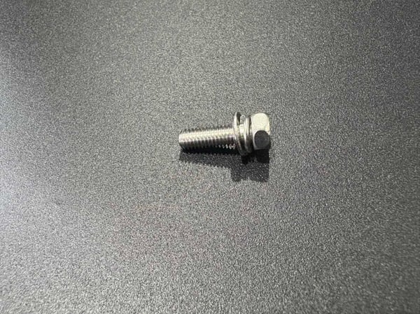 Screw With Washer M8