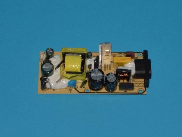 Subwoofer Power Board HS218
