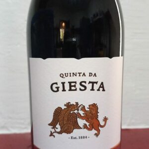 glass of red wine Giesta