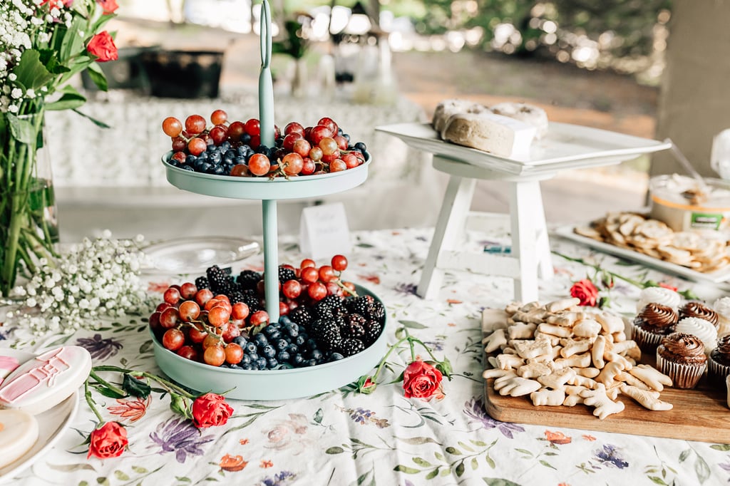 canvas tablecloth picnic charis elisabeth photographyBJ9A7254