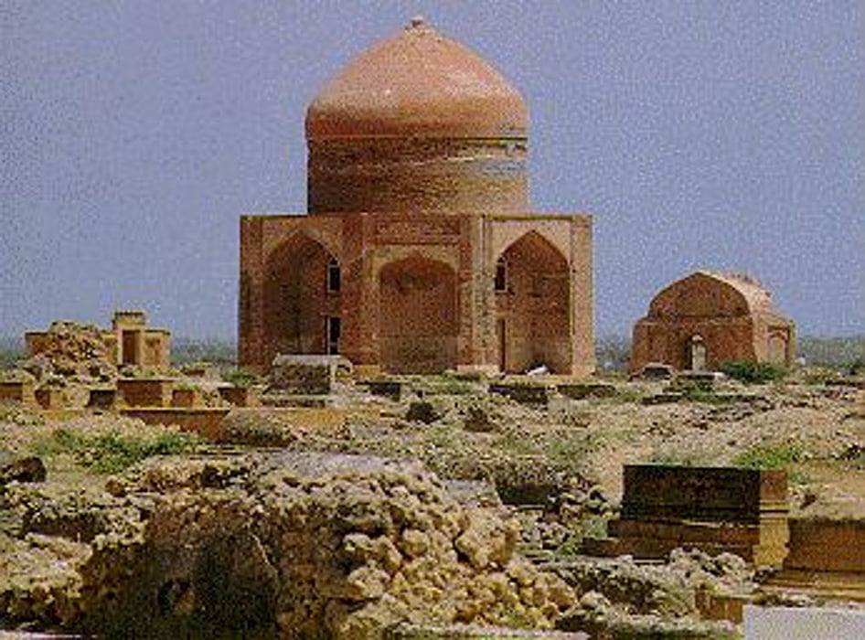 Thatta UNESCO Sites Tour From Karachi