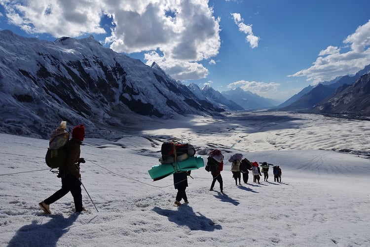 20-Day Snow Lake & Biafo Hispar Trek
