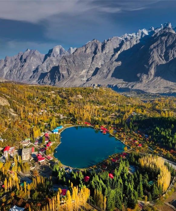 11 Days Lahore Islamabad Hunza Skardu