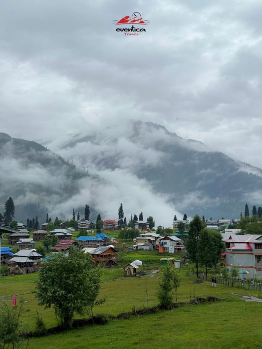 6-Day Kashmir & Shogran Tour