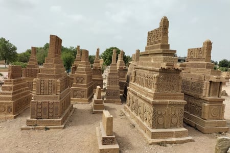 Thatta UNESCO Sites Tour From Karachi