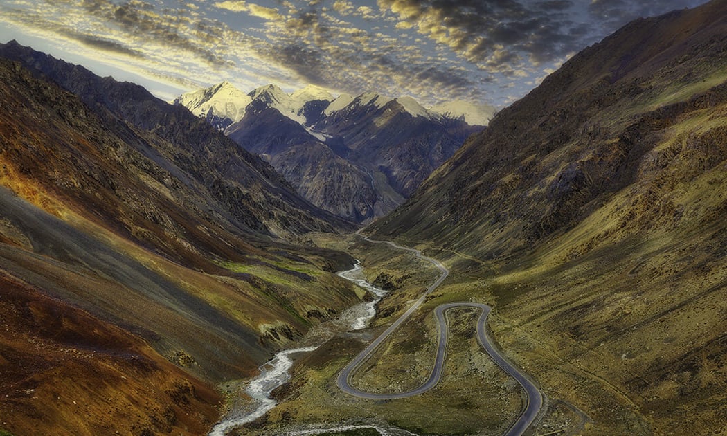 5 Days Hunza By Air Honeymoon Tour