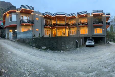 Ameeri resort