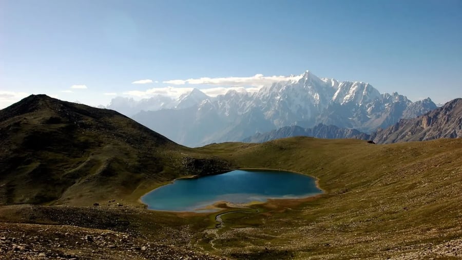 Rush Lake Trek: Pakistan's Highest Alpine Lake