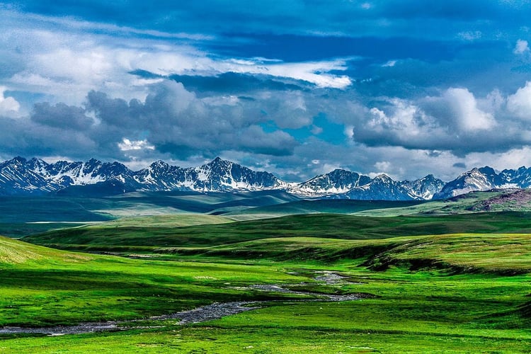 14-Day Nangma Valley & Fairy Meadows Tour