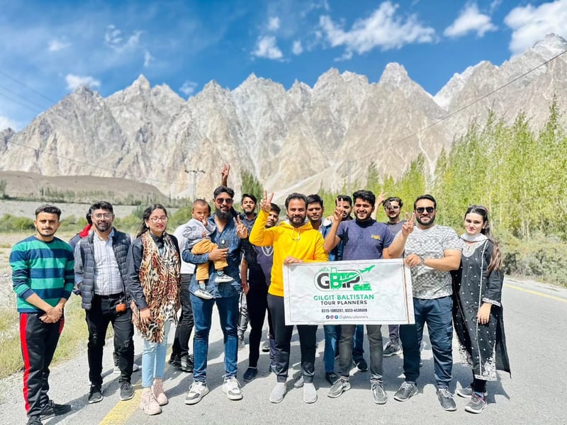 5-Day Hunza, Naltar & China Border Tour