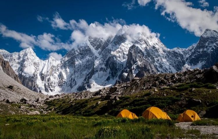 20-Day Trek & Climb: Hushe, Ghondogoro, K6 and K7