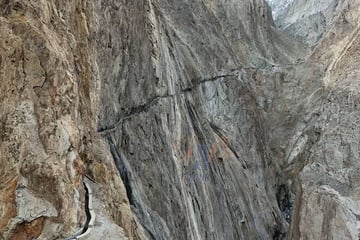 Trek to Death Track (Sarfa-Lam)