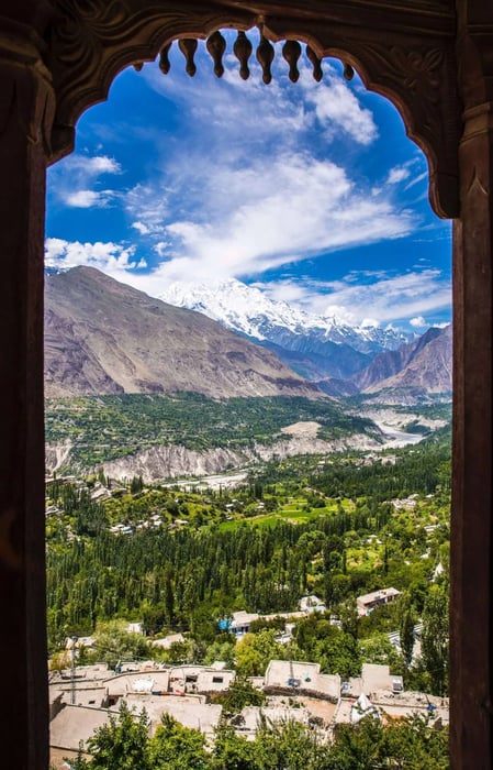 Experience Hunza Valley Jeep Safari