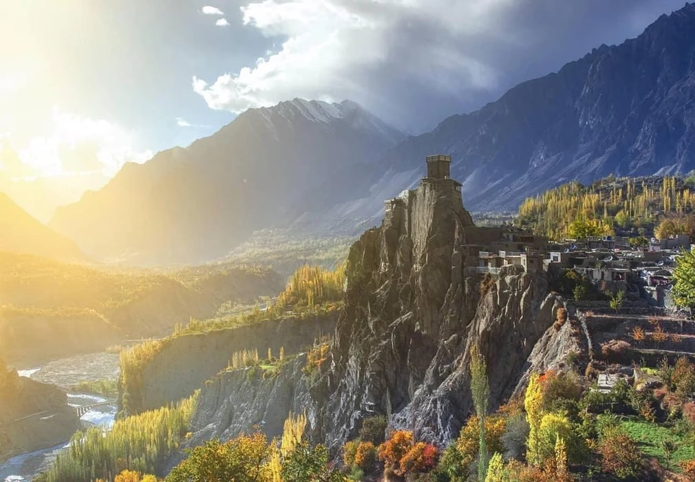 11 Days Lahore Islamabad Hunza Skardu