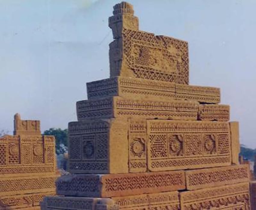 Thatta UNESCO Sites Tour From Karachi