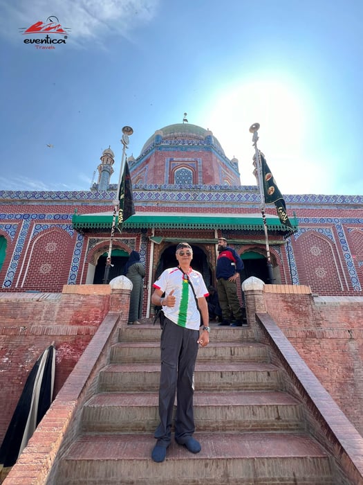 11-Day Karachi, Sehwan, Multan & Lahore Tour