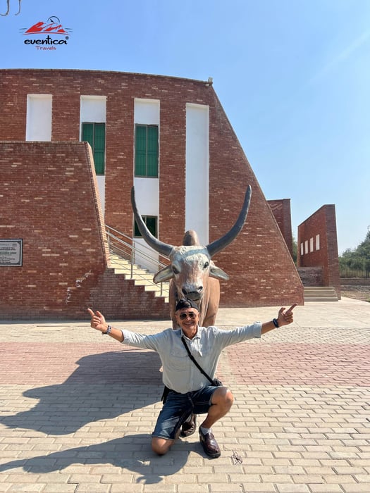 12-Day Islamabad, Multan, Mohenjo-Daro, Makli