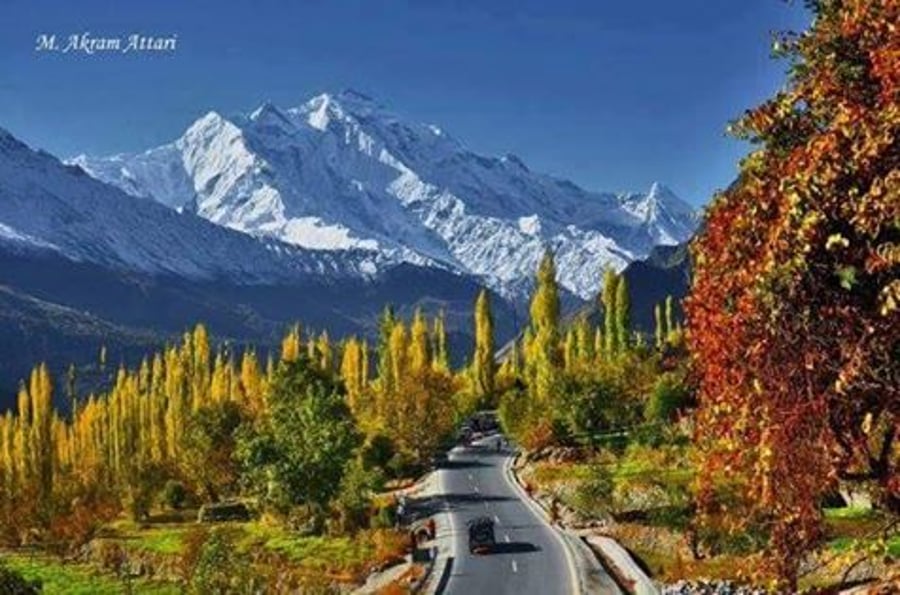 4-Day Hunza: Khunjerab Pass, Attabad Lake & Passu