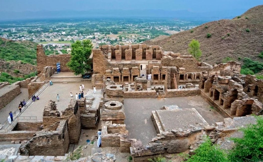 Explore Pakistan's Heritage on a Cultural Tour