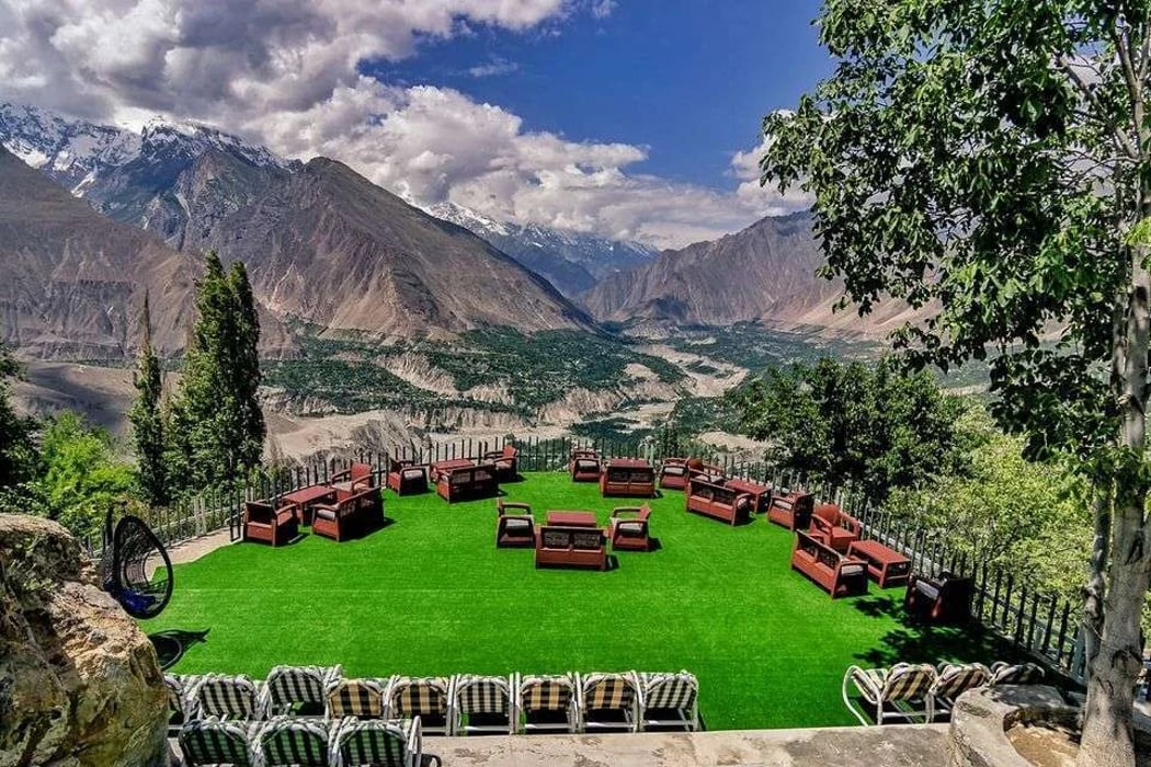 Experience Hunza Valley Jeep Safari