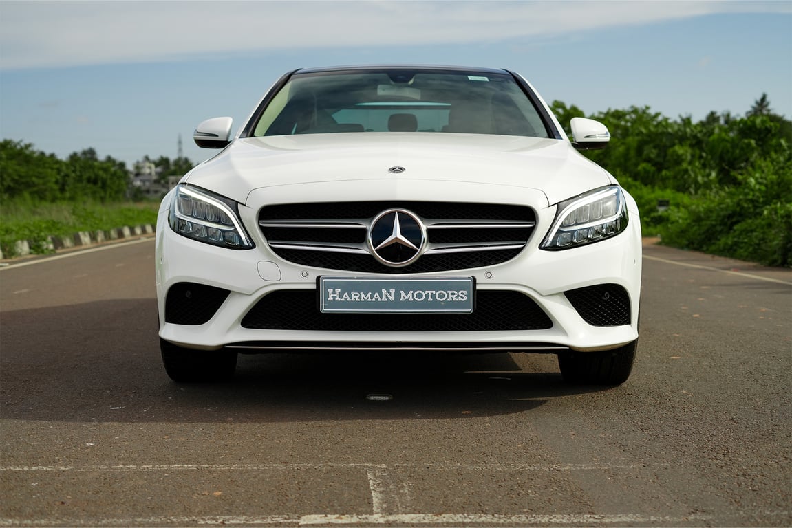 MERCEDES-BENZ C220D