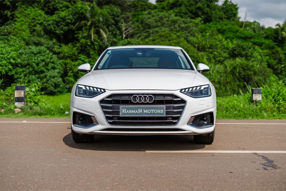 AUDI A4 40 TFSI