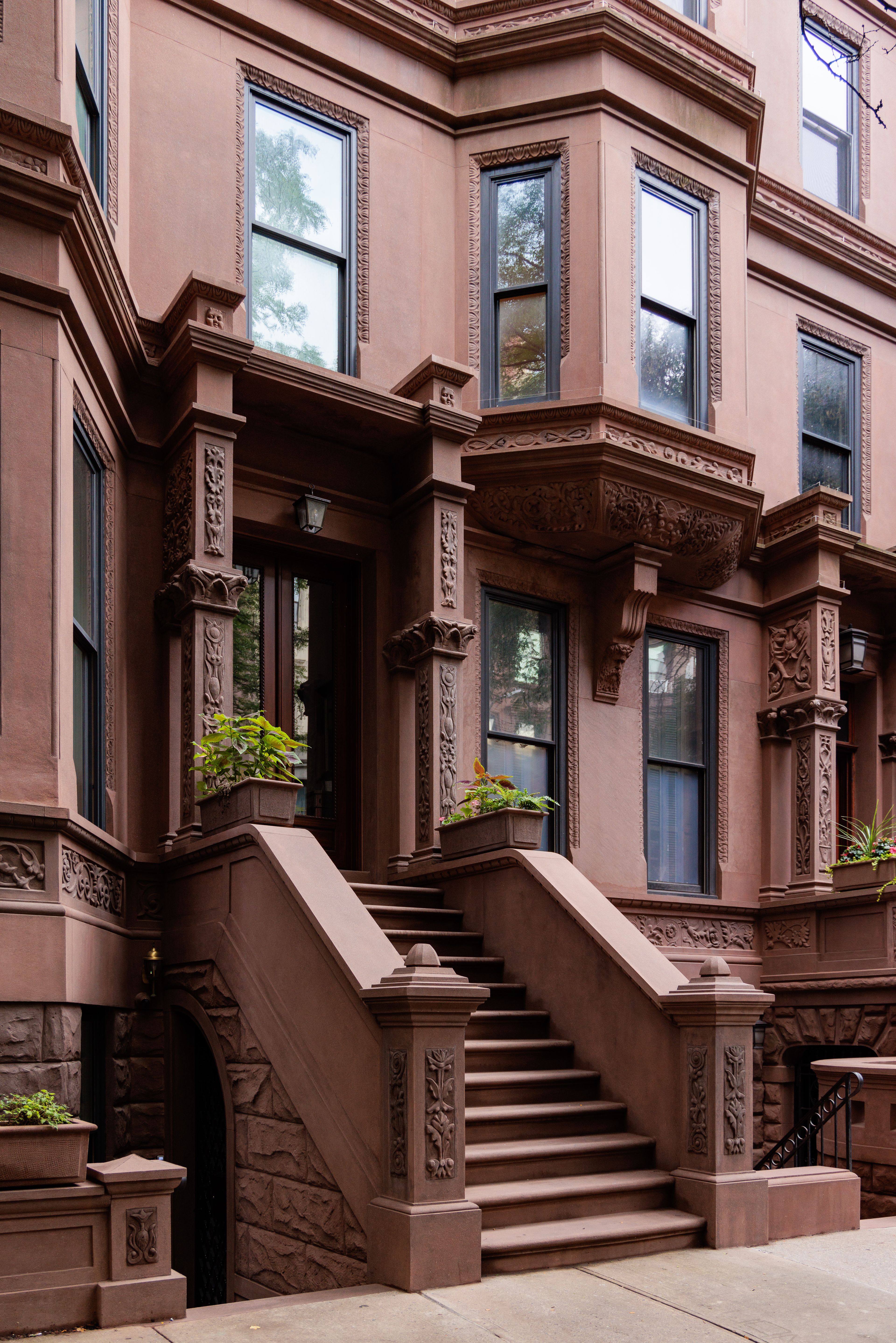 18 West 75 Street
