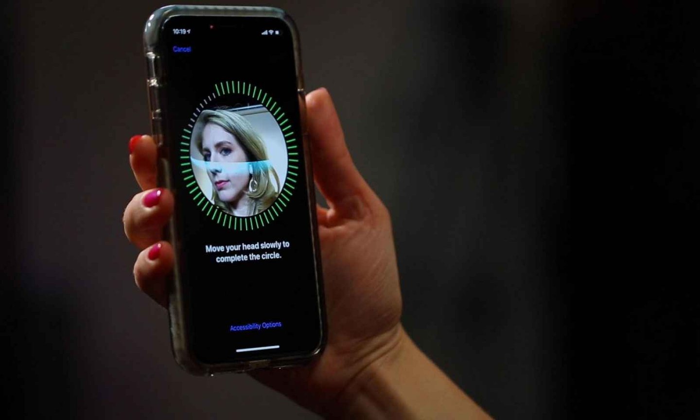 Face ID’ye İkinci Yüz Ekleme İşlemleri Nasıl Yapılır? 65 Face ID’ye İkinci Yüz Ekleme İşlemleri Nasıl Yapılır?