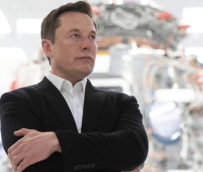 Elon Musk bu hafta Tesla hissesinde yaklaşık 6.9 milyar dolar sattı