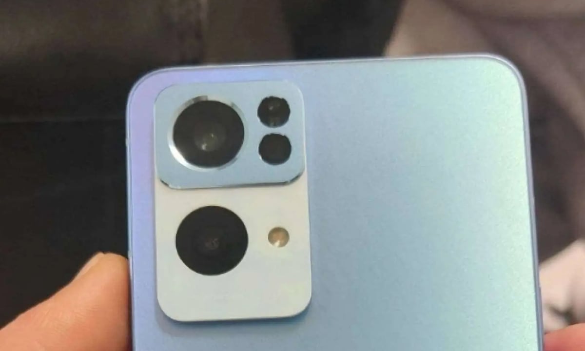 Oppo Reno 7 yeni kameraları ve Dimensity 920 ile görüntülendi 65