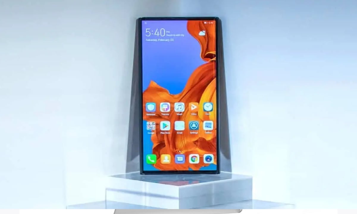 Huawei'nin katlanabilir modelinin tasarımı görüntülendi 65