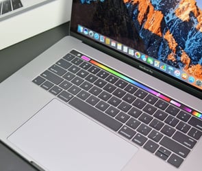 Apple 13 inç M1 MacBook Pro'dan vazgeçti