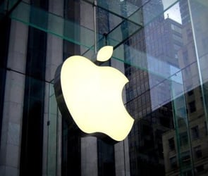 Apple 17 mağazasını yeniden açıyor