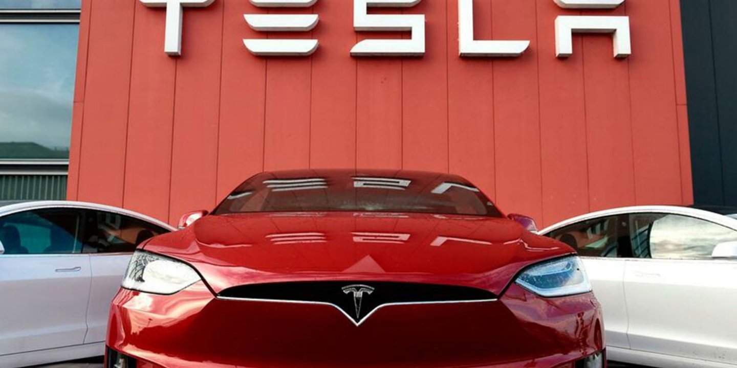 Tesla elektirikli araç satışıyla 2021'de rekor kırdı