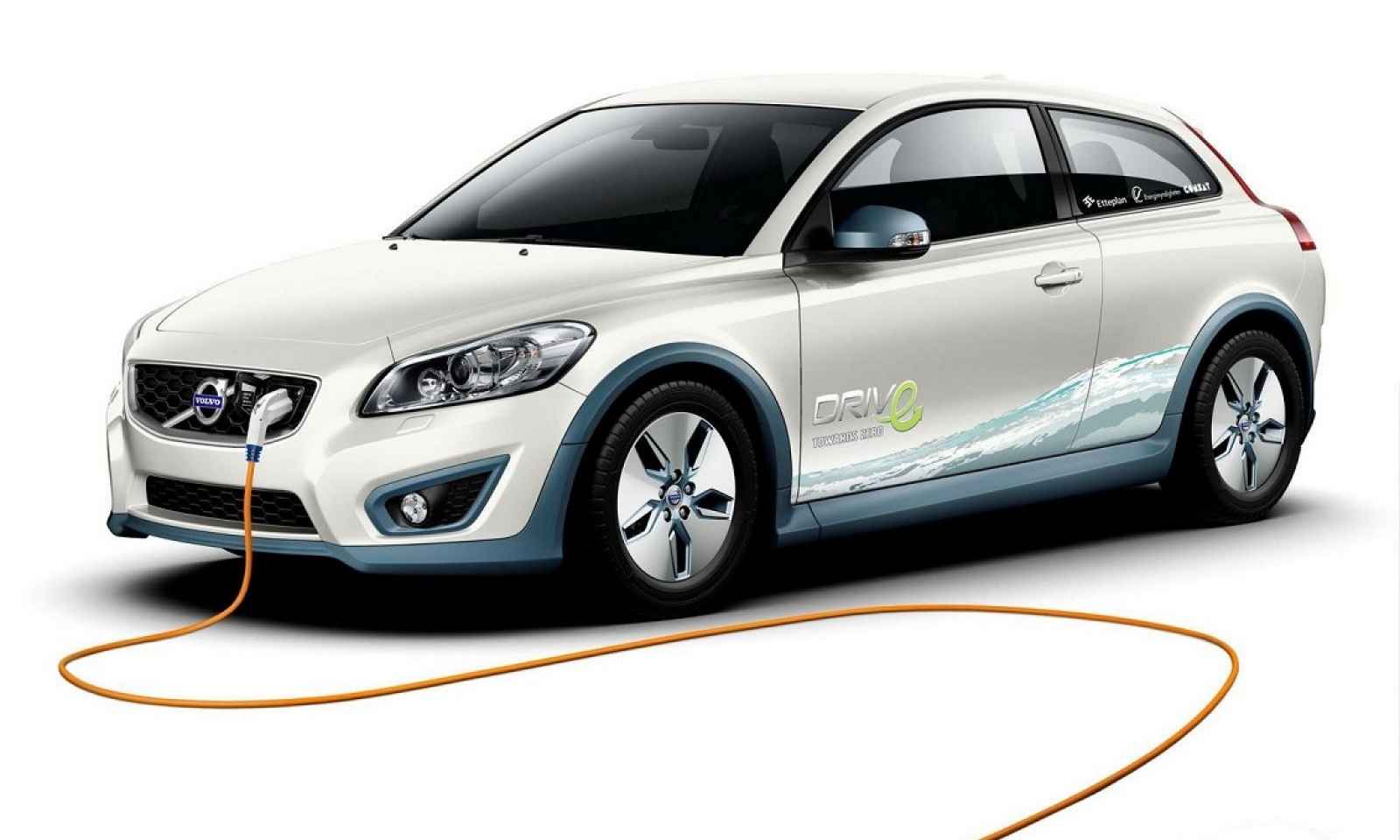 Volvo elektrikli araçlar arasında liderliğe oynayacak