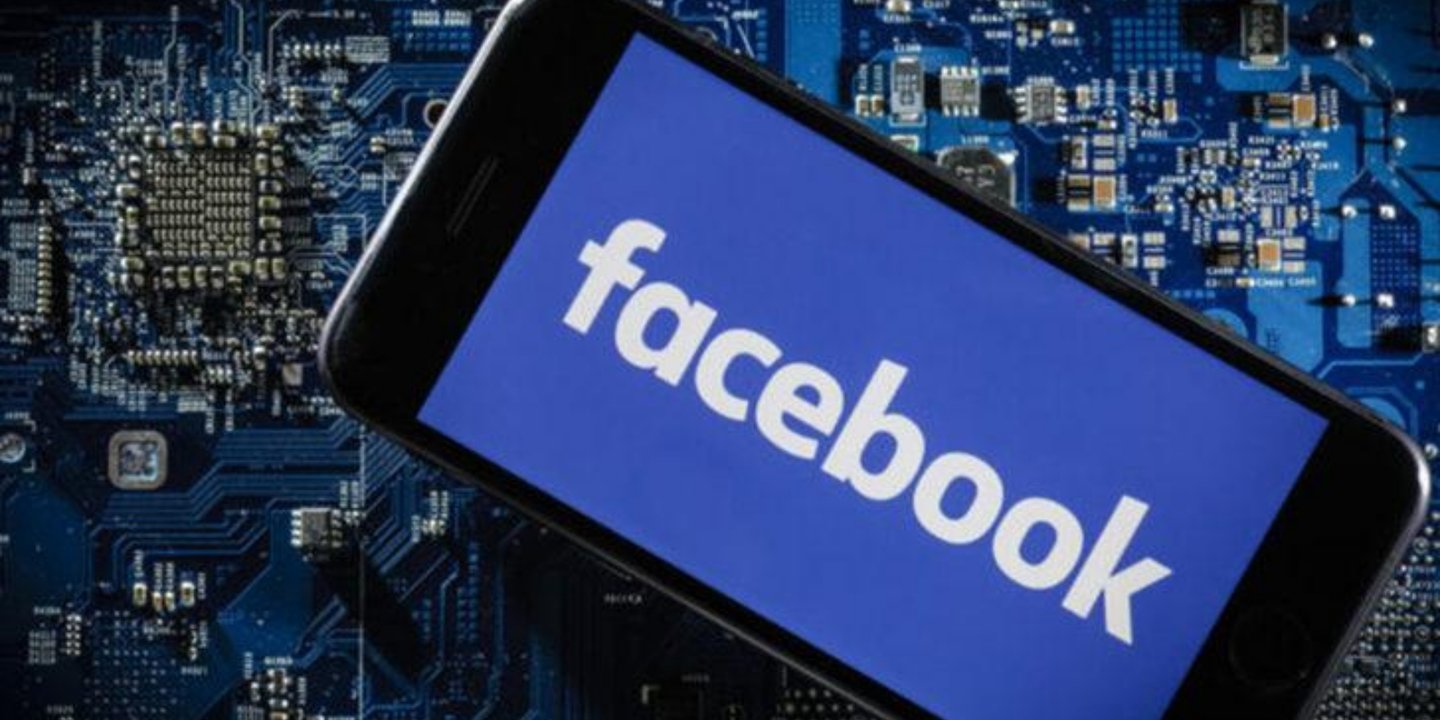 Facebook'a Apple'dan büyük darbe