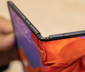 Katlanabilir akıllı telefon