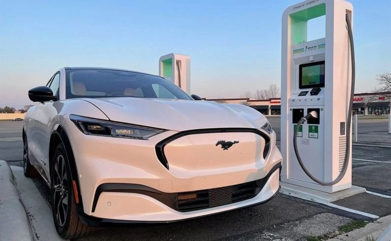 Ford, elektrikli araçlarının duyurusunu yaptı 65
