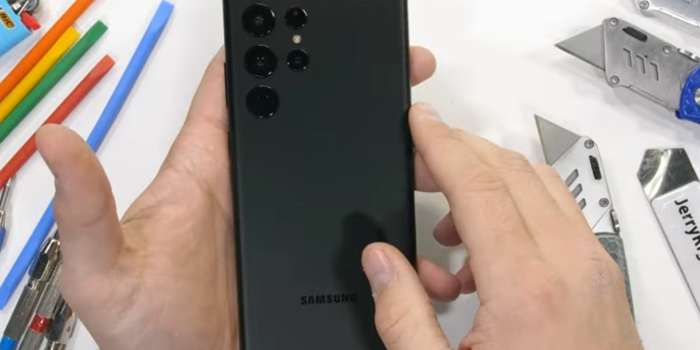 Galaxy S22 Ultra, JerryRigEverything testinde! 1 Galaxy S22 Ultra